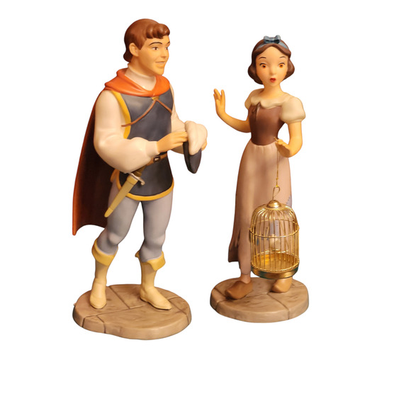 WDCC Walt Disney Classics Snow White Prince I'm Wishing for the One I Love Box - Picture 16 of 16